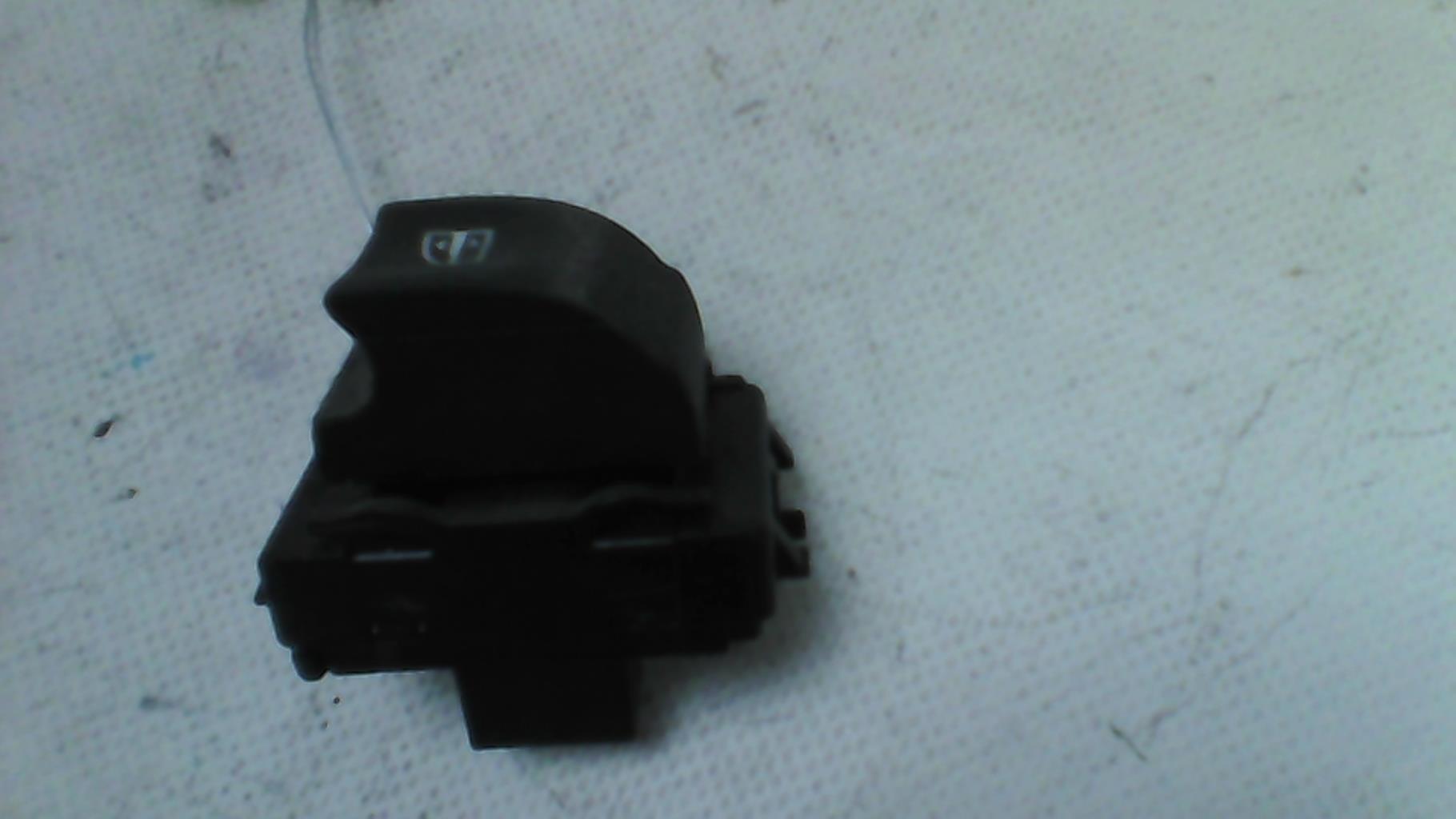 Interruptor de elevalunas RENAULT MEGANE 3 PHASE 1 Diésel - 1