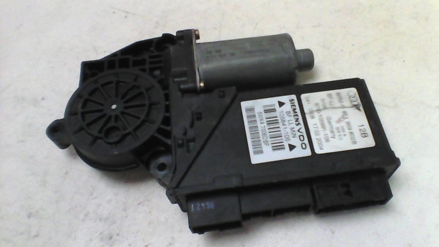 Motore alzacristalli anteriore destro AUDI A4 2 AVANT PHASE 1 BREAK Diésel - 1