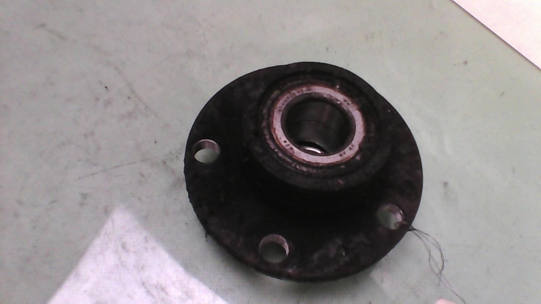 Mozzo posteriore sinistro VOLKSWAGEN POLO 5 PHASE 2 Diésel - 1