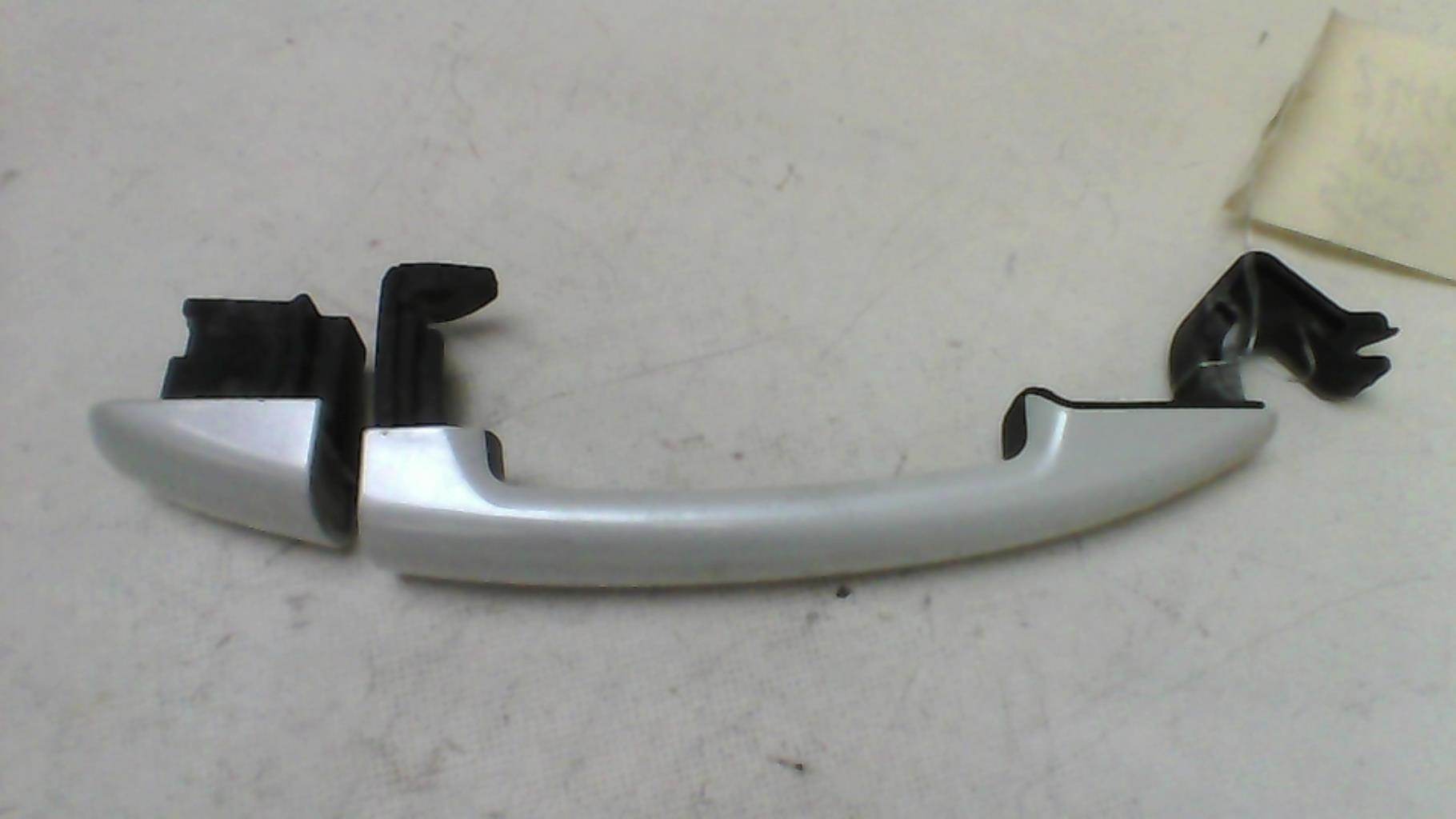 Maniglia portiera posteriore destra PEUGEOT 5008 1 PHASE 1 Diésel - 1