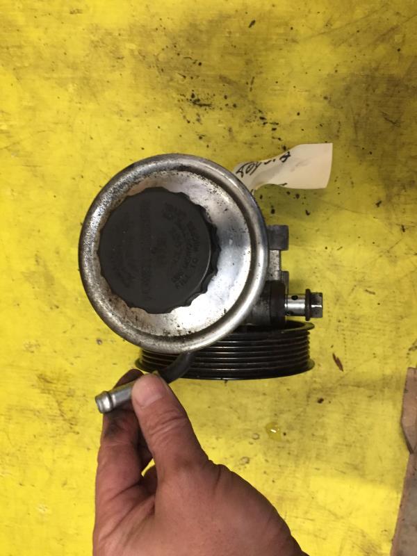 Pompe de direction TOYOTA COROLLA VERSO 2 PHASE 1 Diesel - 1