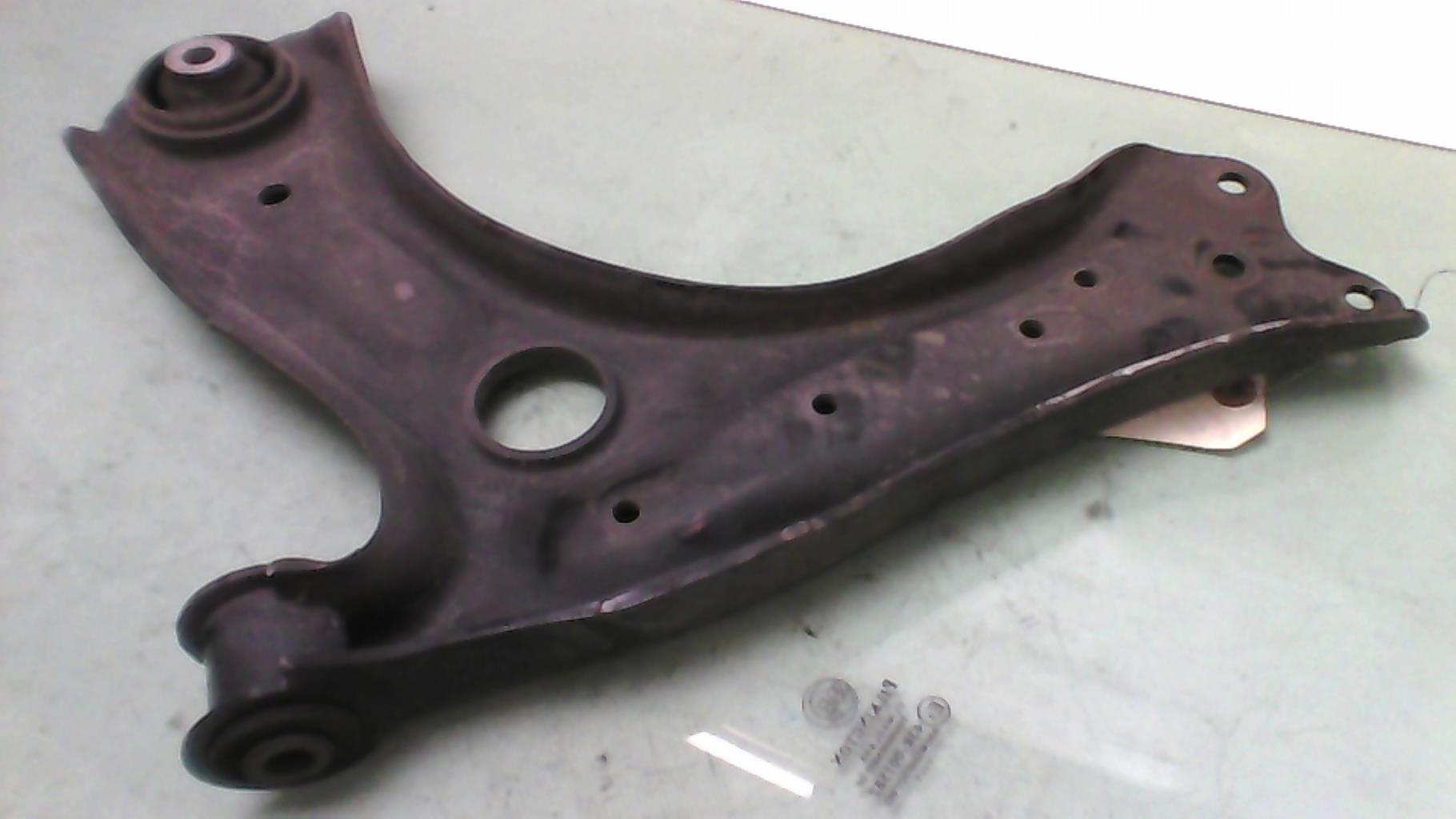 Triangolo inferiore anteriore destro VOLKSWAGEN POLO 5 PHASE 2 Diésel - 1