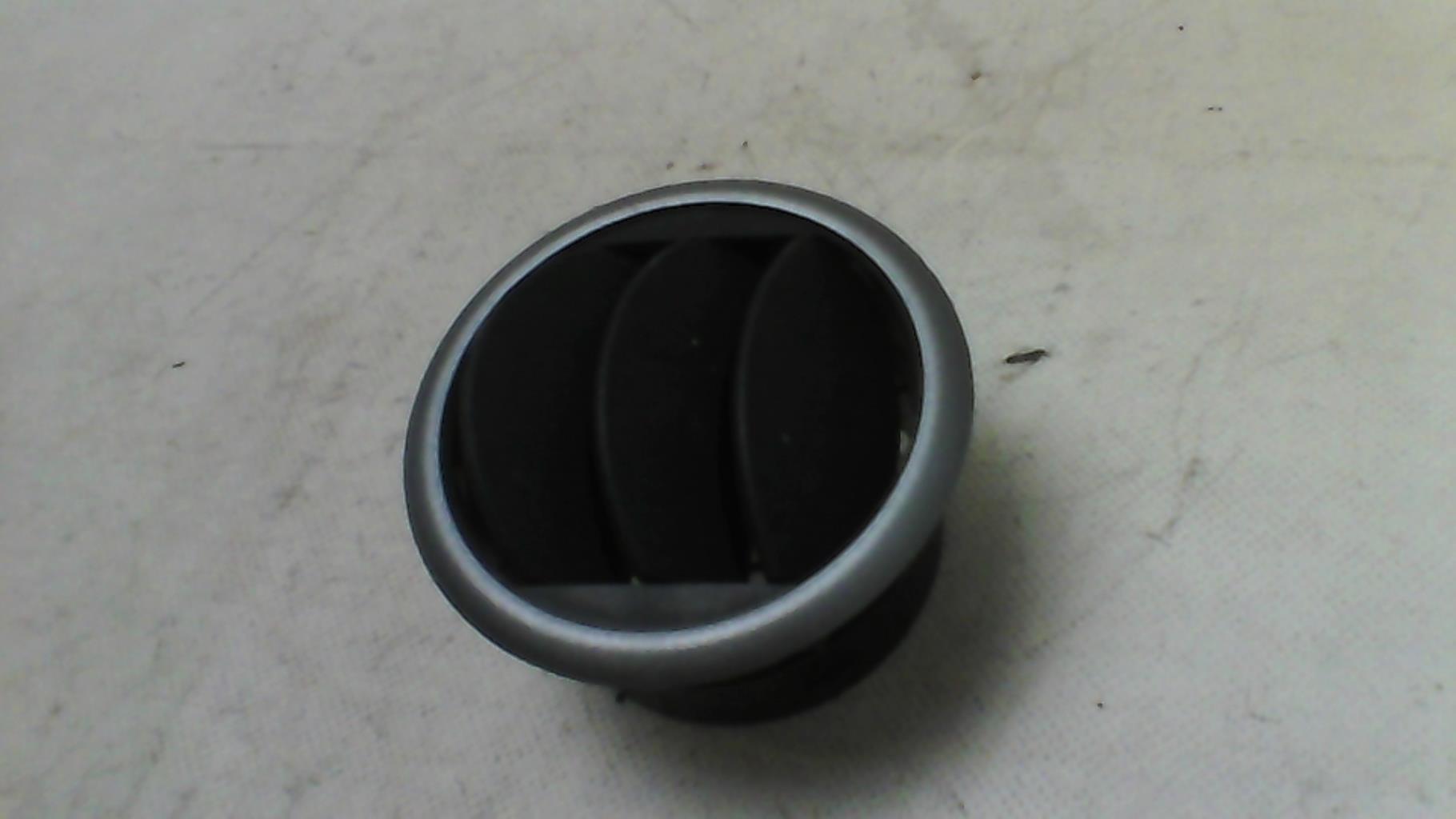 Bocchetta aerazione cruscotto anteriore sinistra SUZUKI SWIFT 3 Diésel - 1
