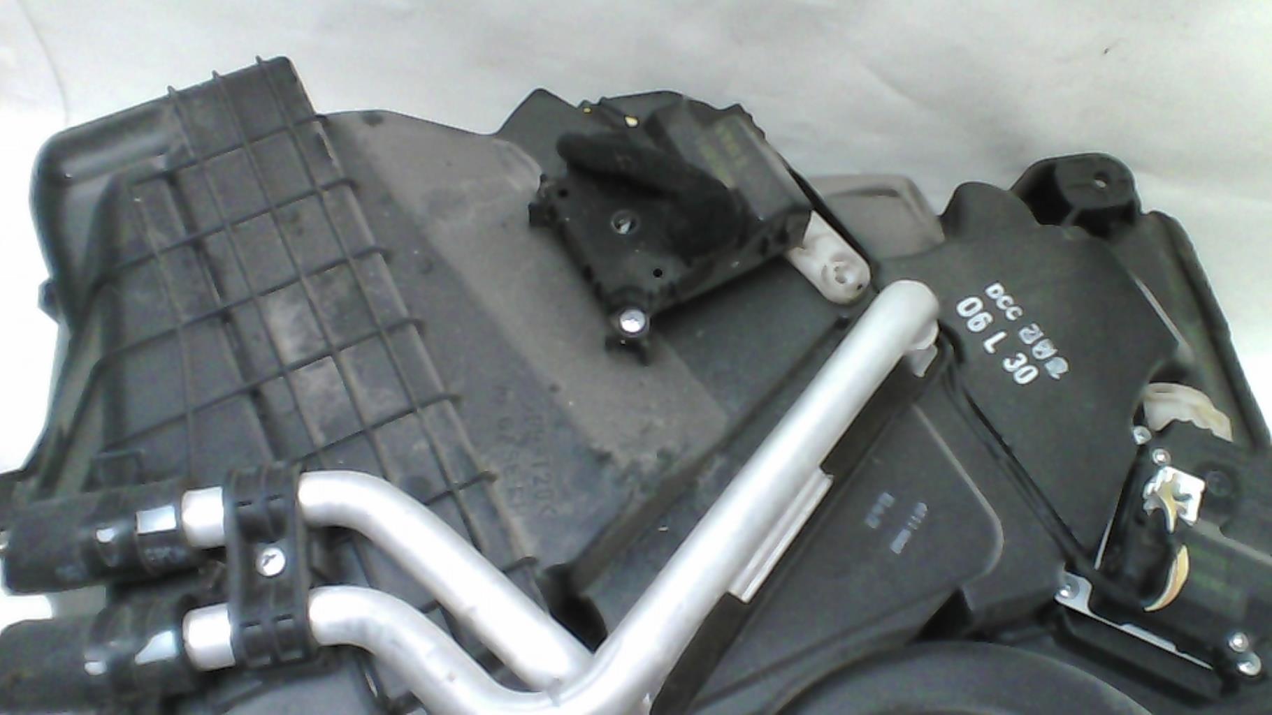 Bloc chauffage KIA CARNIVAL 2 Diesel - 1