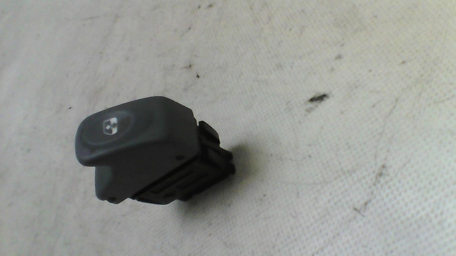 Interrupteur de leve vitre RENAULT TWINGO 1 PHASE 3 Essence - 1