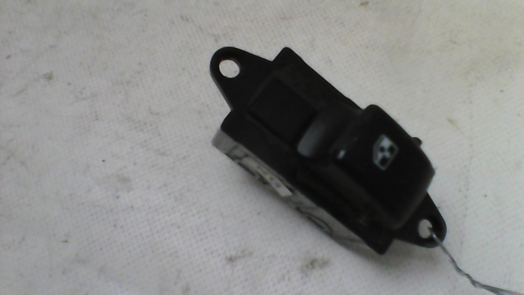 Interruttore lavacristalli posteriore sinistro CHEVROLET REZZO Gasolina/GLP - 1