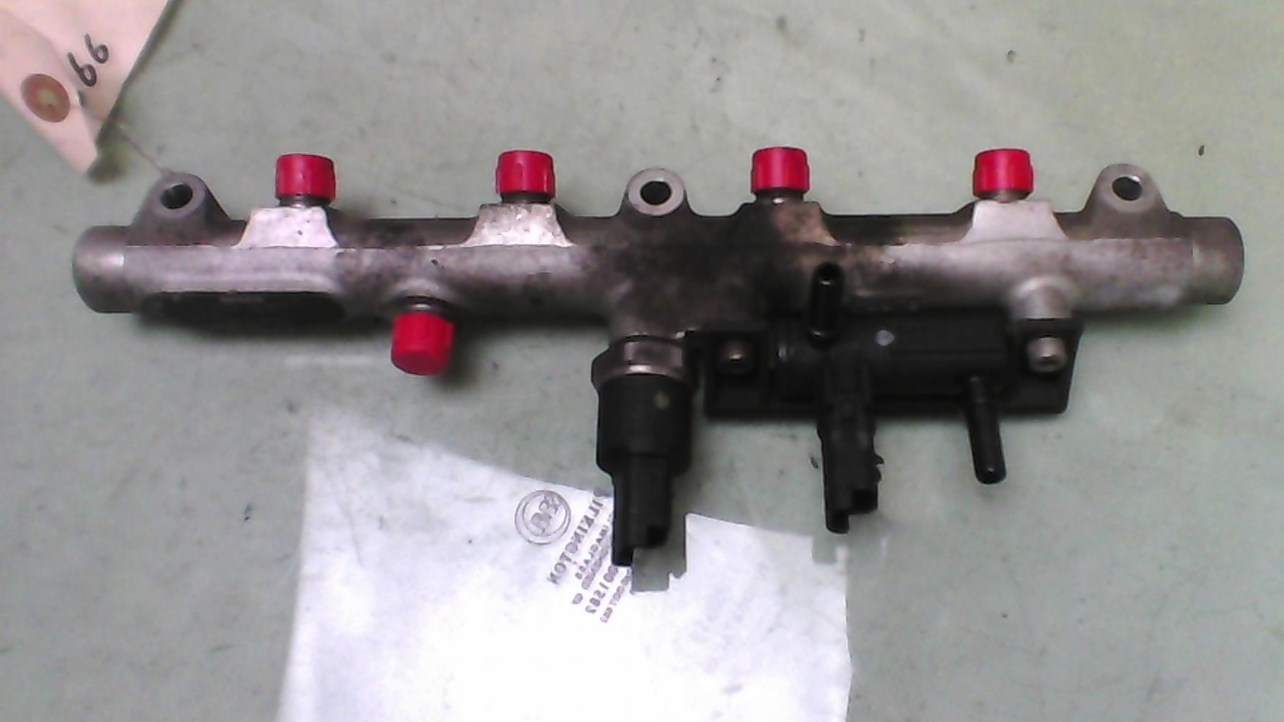 Rampe injection PEUGEOT 607 PHASE 1 Diesel - 1
