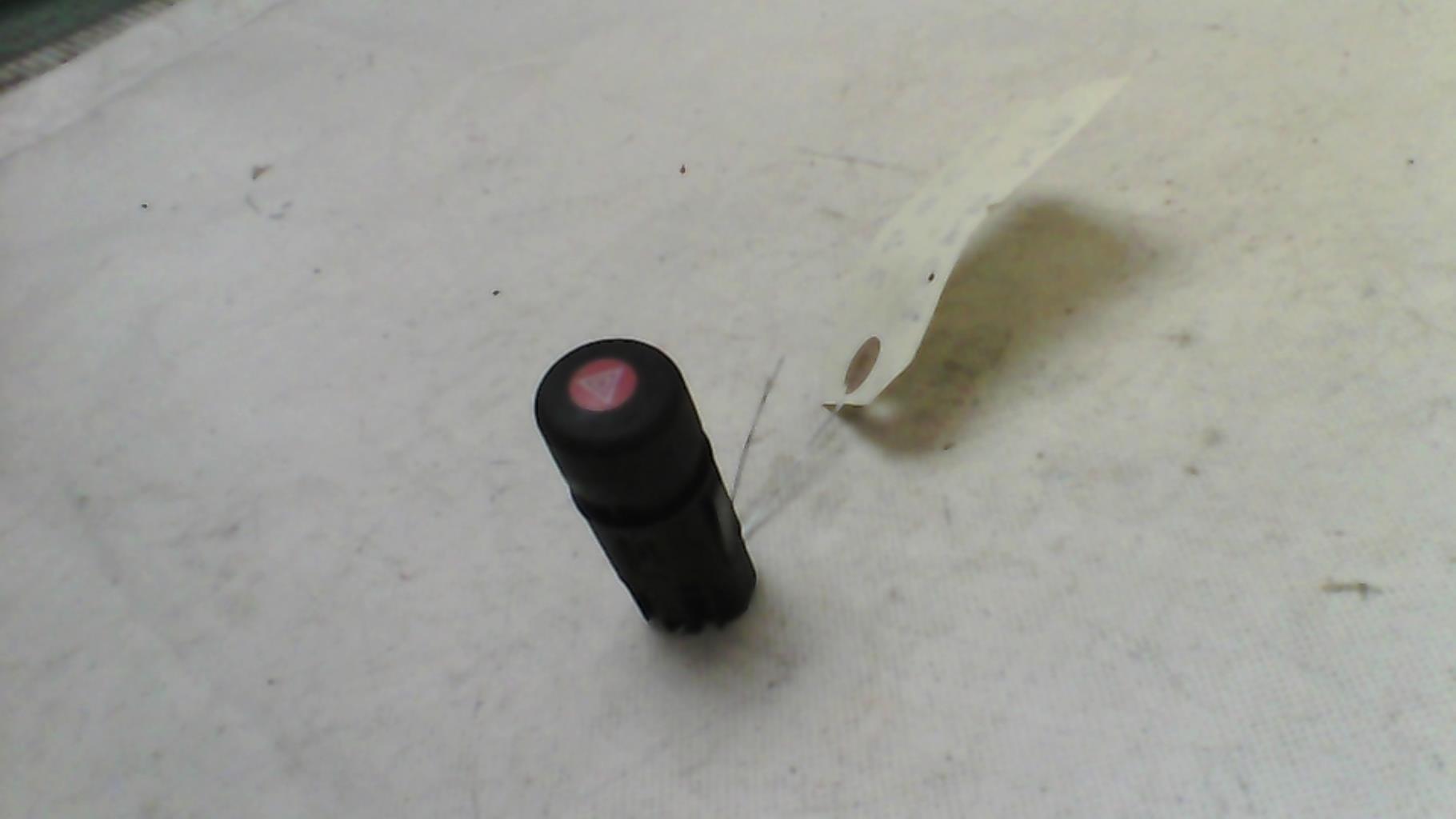 Bouton de warning FORD KA 1 PHASE 1 Essence - 1