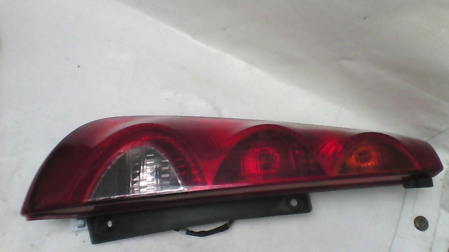 Fanale posteriore principale sinistro (luci) NISSAN NOTE 1 PHASE 1 Gasolina - 1
