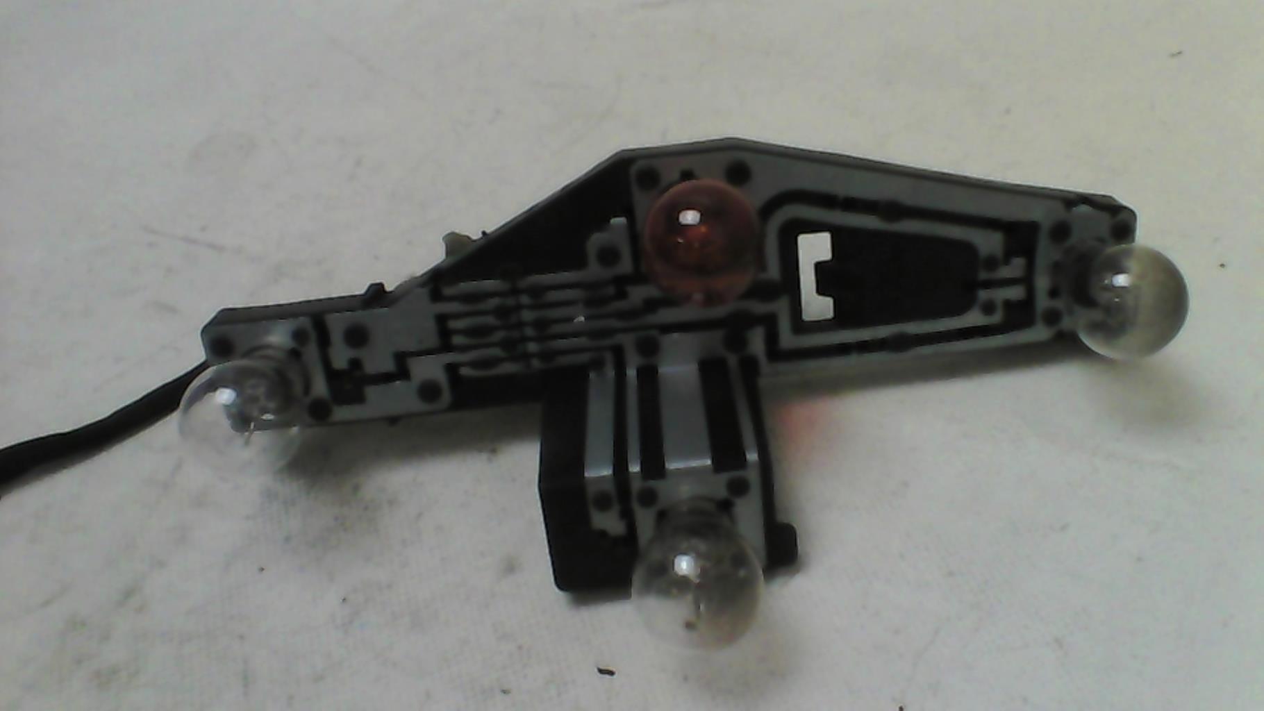 Base portalampade fanale posteriore sinistro RENAULT LAGUNA 2 PHASE 1 BREAK  - 1