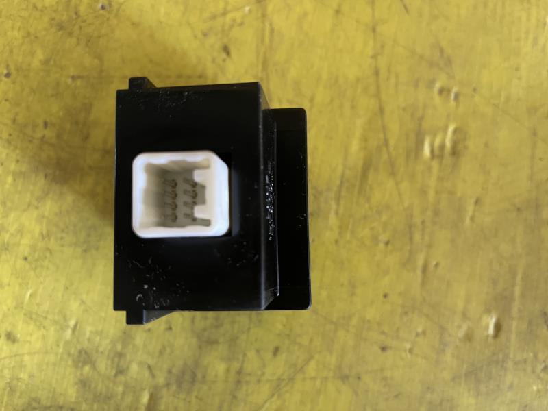 Bouton/Interrupteur LEXUS RX 2 Essence/Hybride - 1