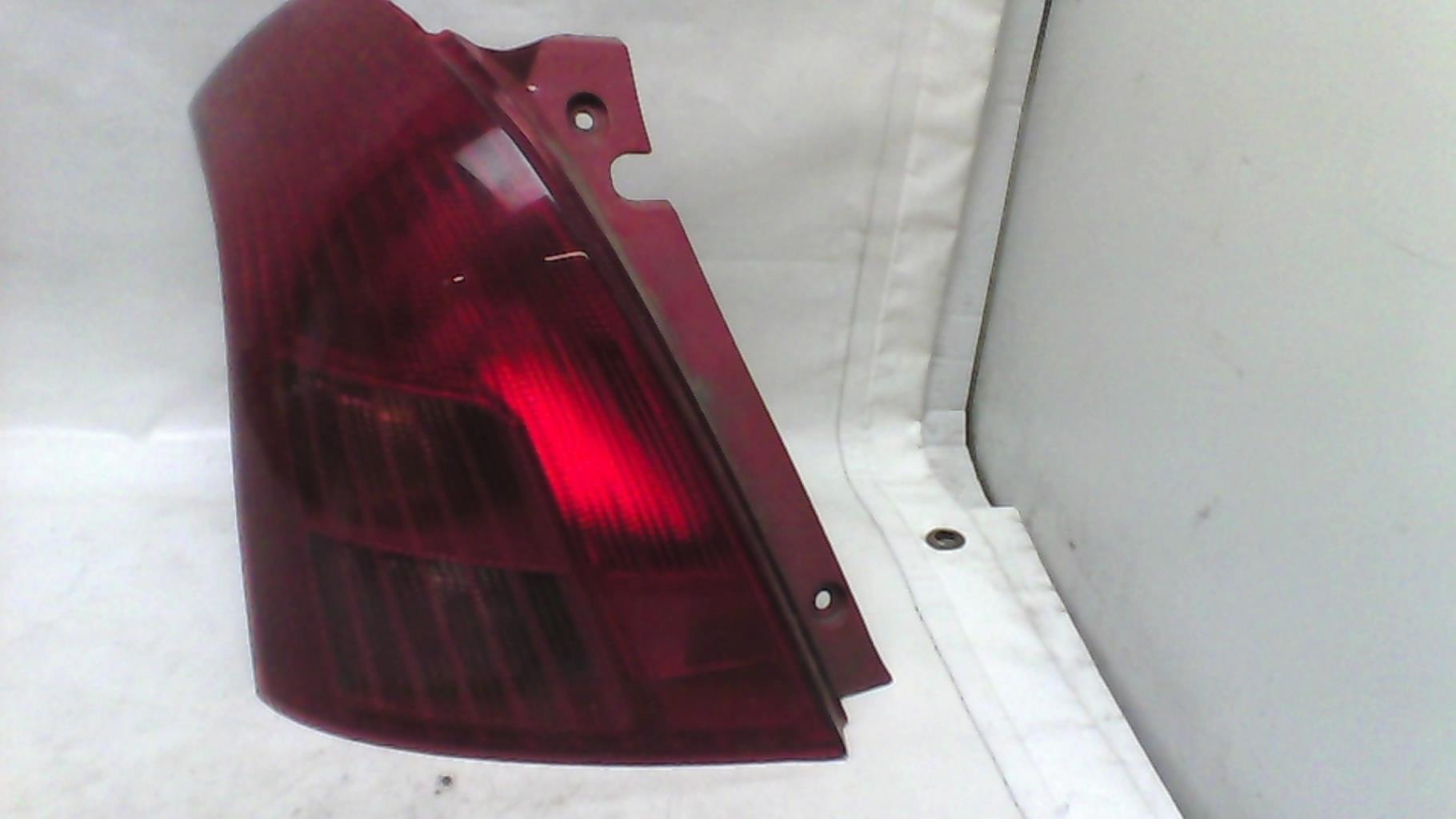 Fanale posteriore principale sinistro (luci) SUZUKI SWIFT 3 Diésel - 1