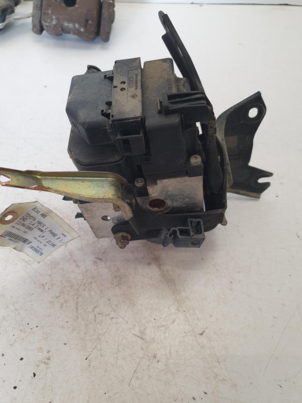 Blocco ABS (antibloccaggio freni) TOYOTA YARIS 1 PHASE 2 Diésel - 1