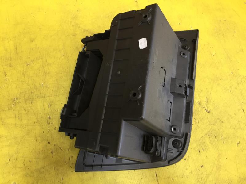 Boite a gants SEAT LEON 2 PHASE 1 Diesel - 1