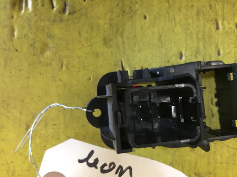 Bouton de warning SEAT LEON 2 PHASE 1 Diesel - 1