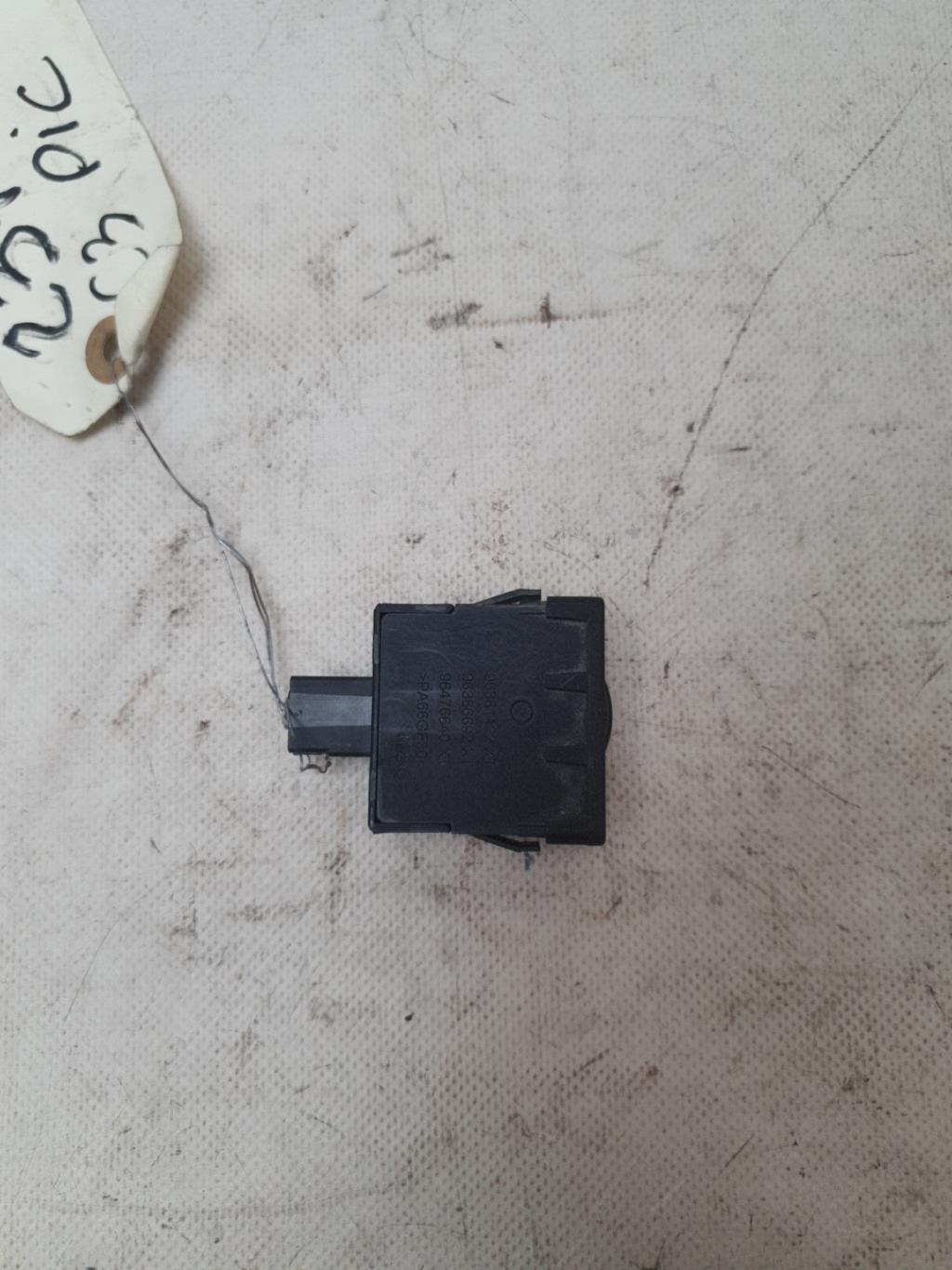 Commande de reglage hauteur de phare CITROEN C3 PICASSO PHASE 1 Diesel - 1
