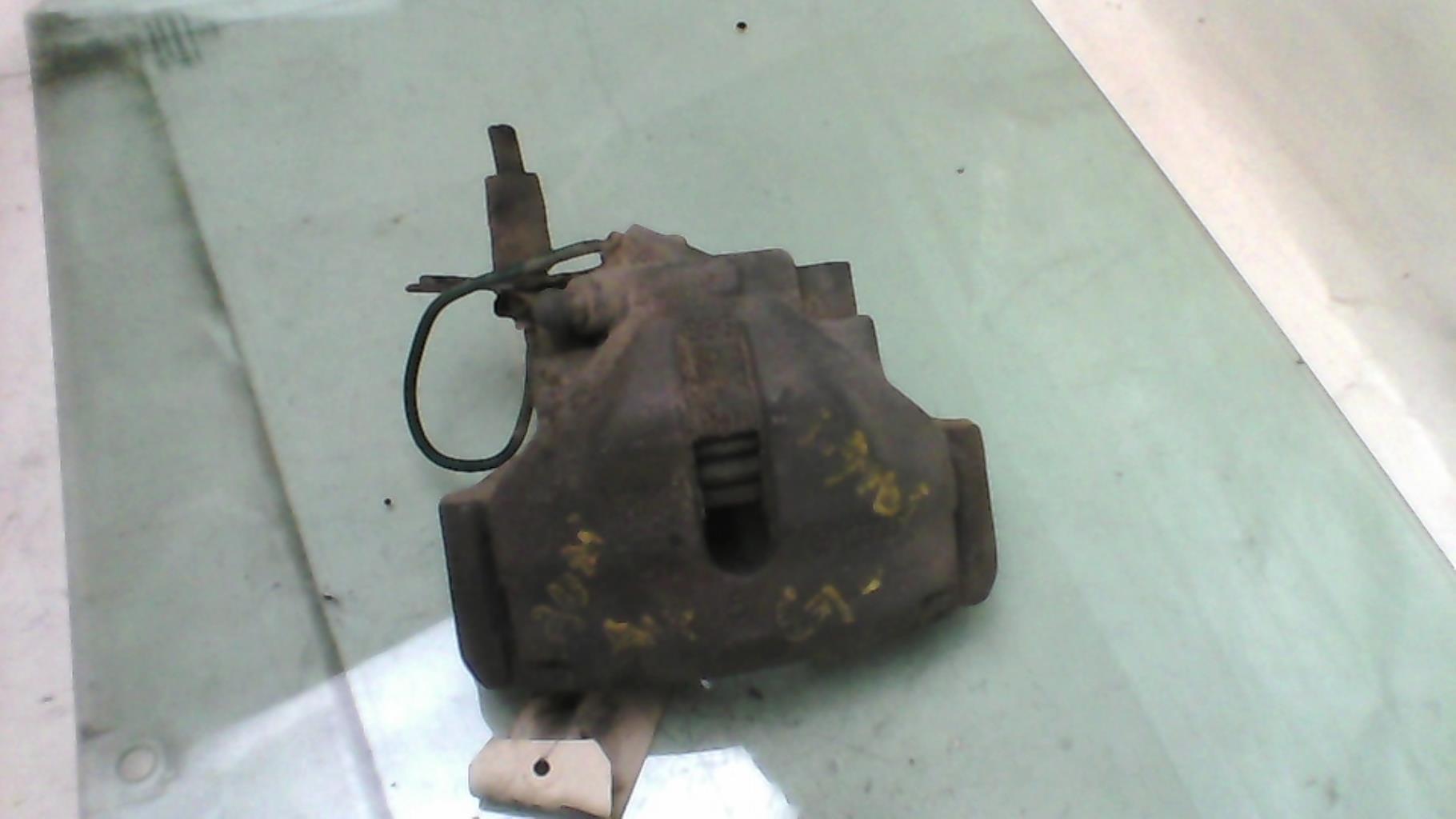 Pinza freni anteriore sinistra AUDI A4 1 PHASE 1 Diésel - 1