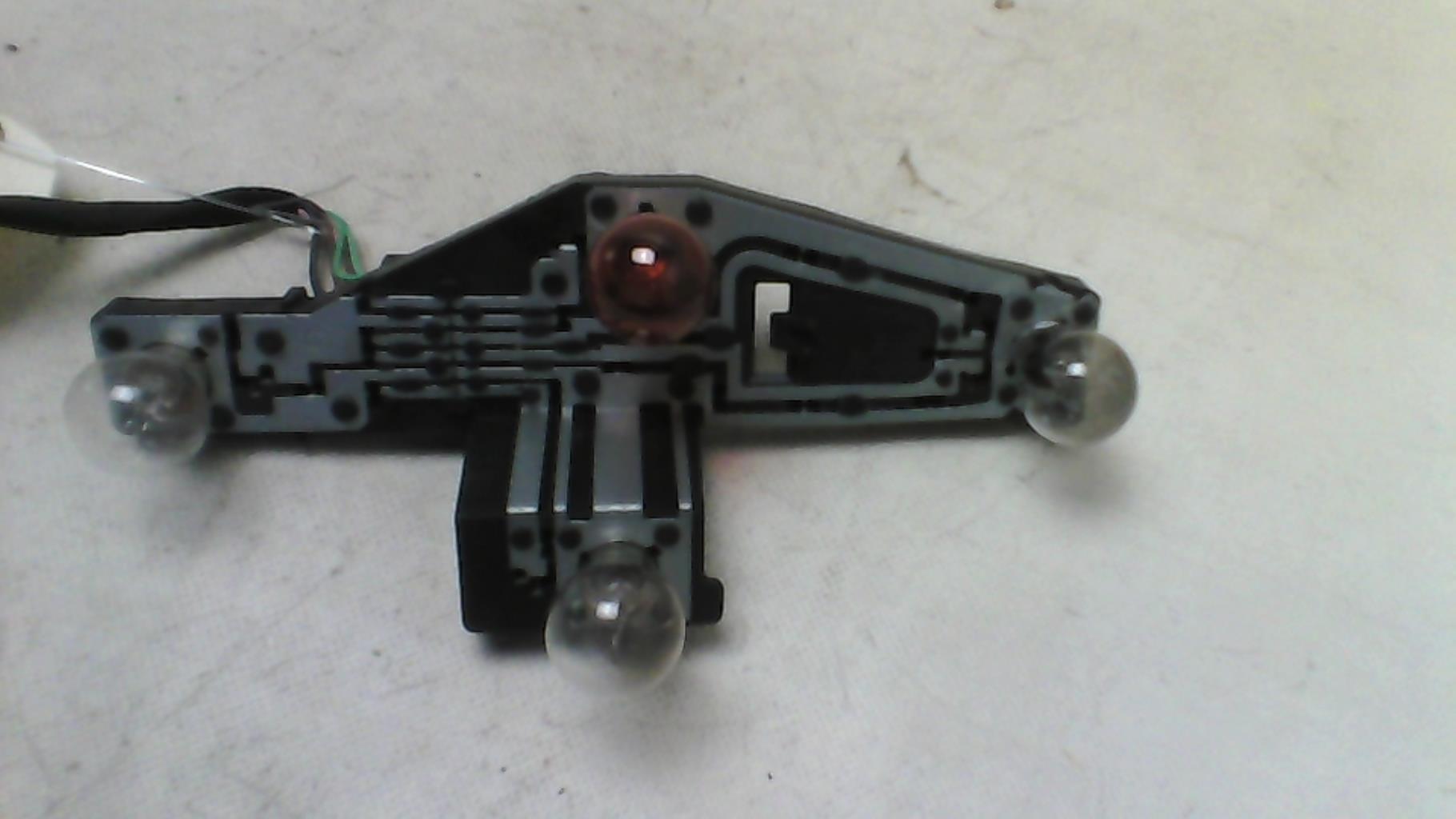 Base portalampade fanale posteriore sinistro RENAULT LAGUNA 2 PHASE 1 BREAK Gasolina - 1