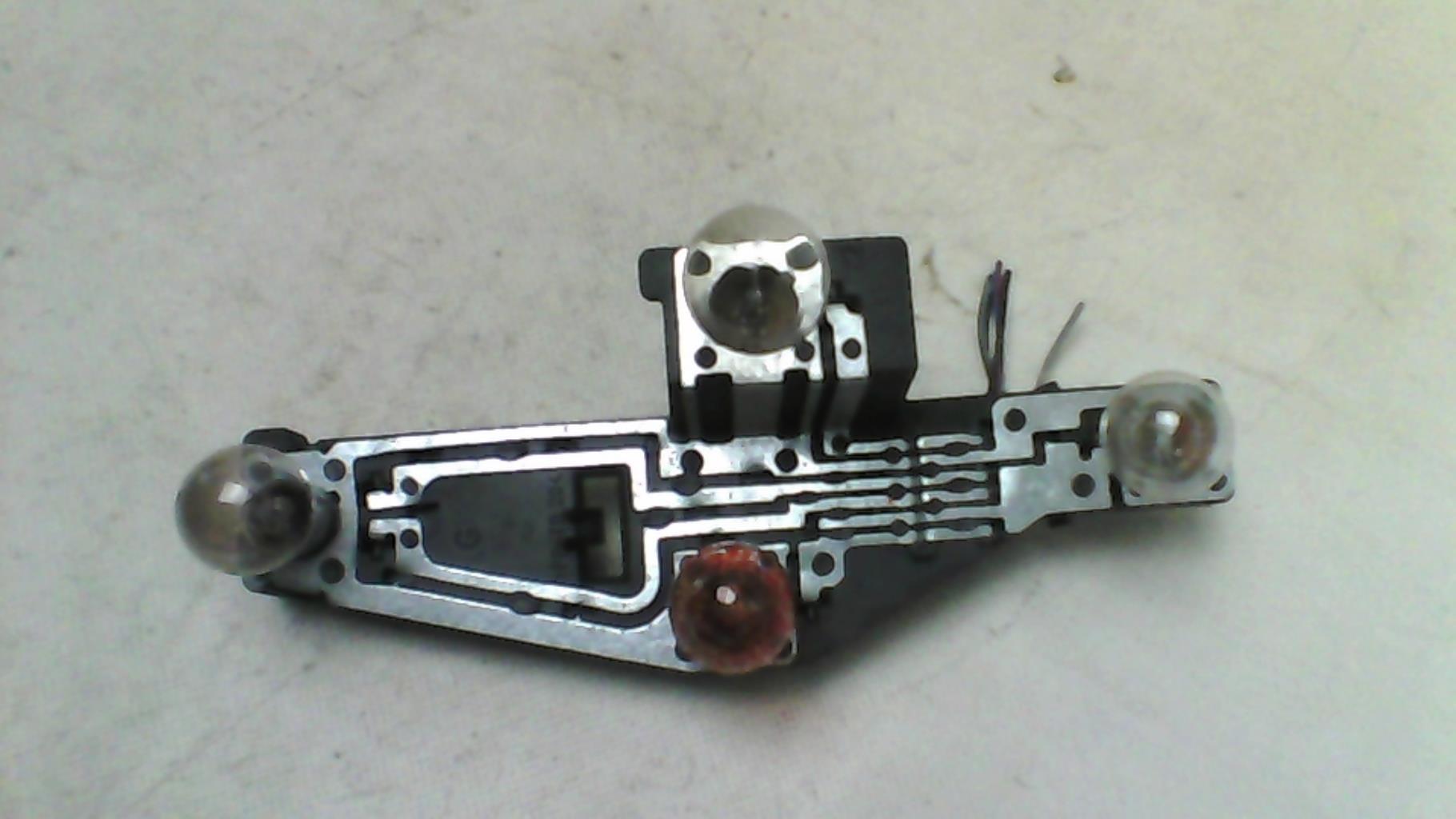 Base portalampade fanale posteriore sinistro RENAULT LAGUNA 2 PHASE 1 BREAK  - 1