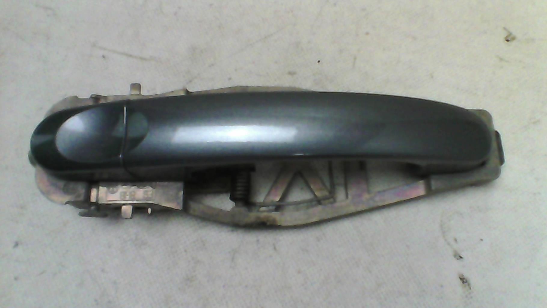 Maniglia portiera posteriore destra VOLKSWAGEN TOURAN 1 PHASE 1 Diésel - 1
