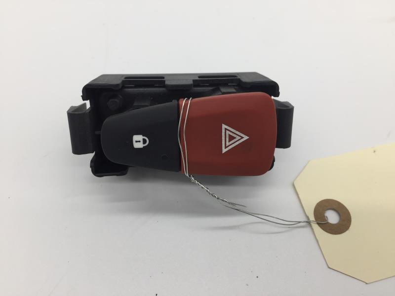 Bouton de warning RENAULT MEGANE 3 PHASE 1 Diesel - 1