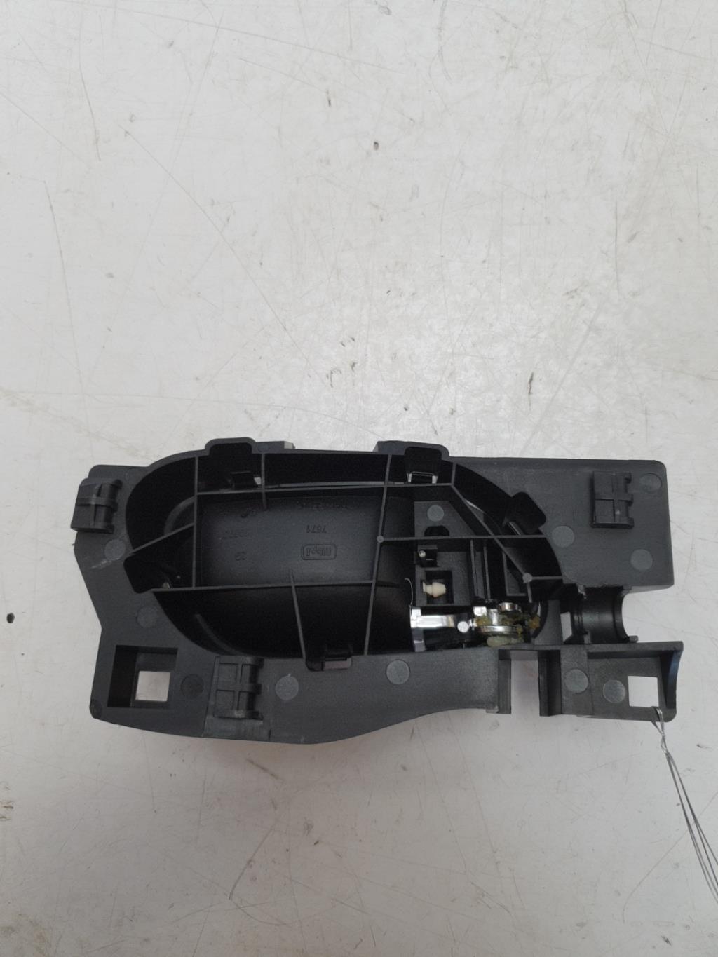 Maniglia interna posteriore sinistra CITROEN C4 GRAND PICASSO 2 PHASE 2 Diésel - 1