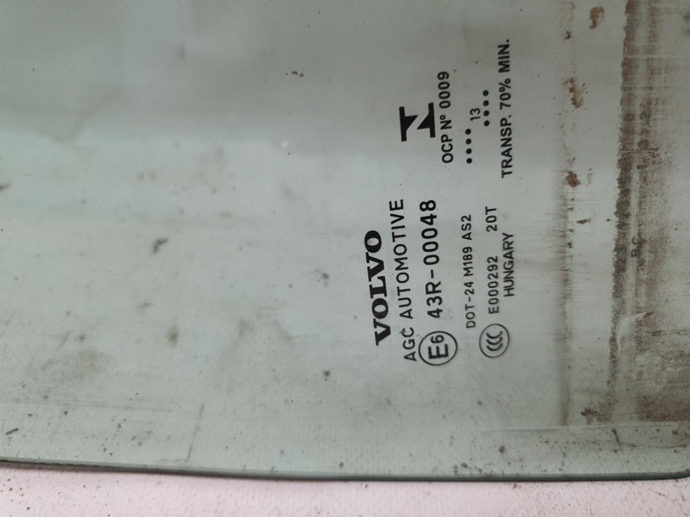 Vitre arriere gauche VOLVO V 40 2 PHASE 1 BREAK Diesel - 1