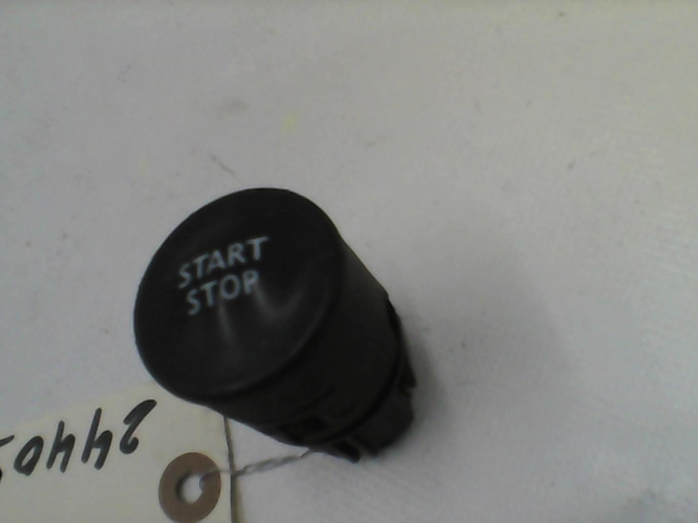 Bouton de demarrage RENAULT MEGANE 3 PHASE 2 BREAK Diesel - 1