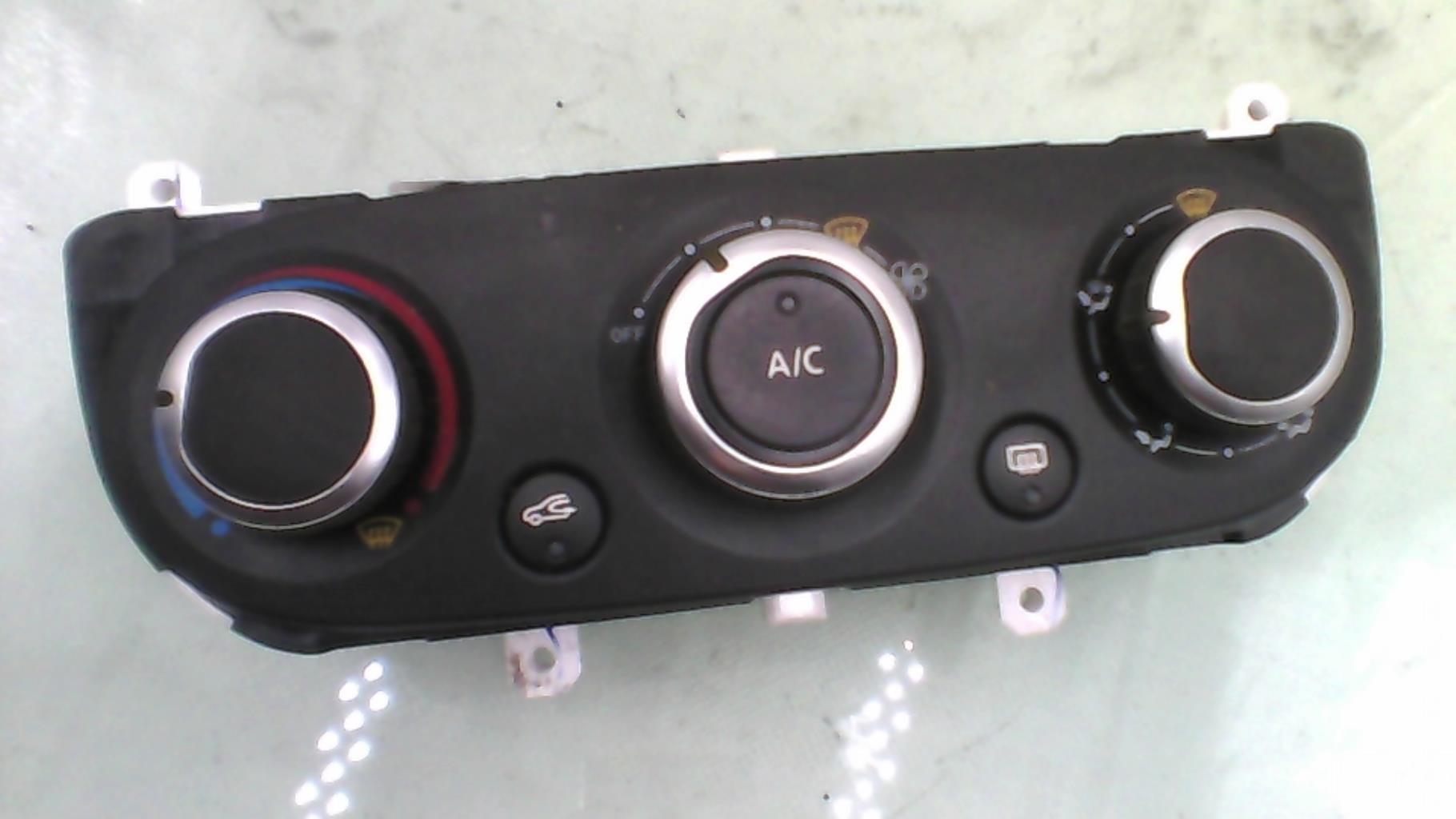 Commande chauffage RENAULT CLIO 4 PHASE 1 Diesel - 1