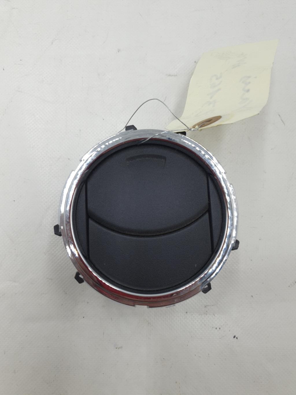 Bocchetta aerazione cruscotto anteriore sinistra TOYOTA YARIS 2 PHASE 2  - 1