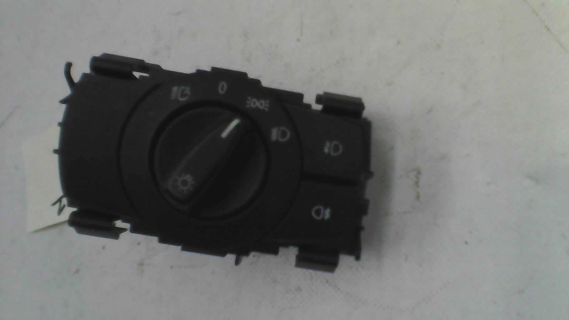 Commande de phare BMW SERIE 1 E87 PHASE 1 Diesel - 1