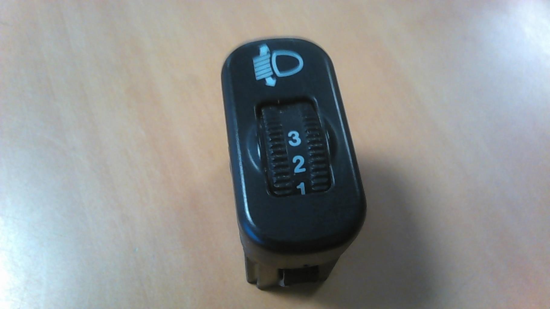 Commande de reglage hauteur de phare MERCEDES SPRINTER 1 PHASE 2 Diesel - 1