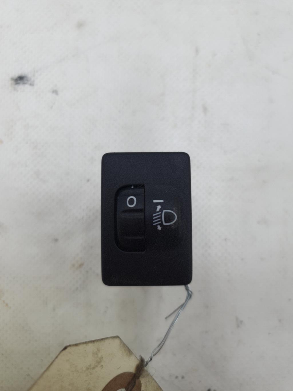 Commande de reglage hauteur de phare TOYOTA AURIS 1 PHASE 1 Diesel - 1