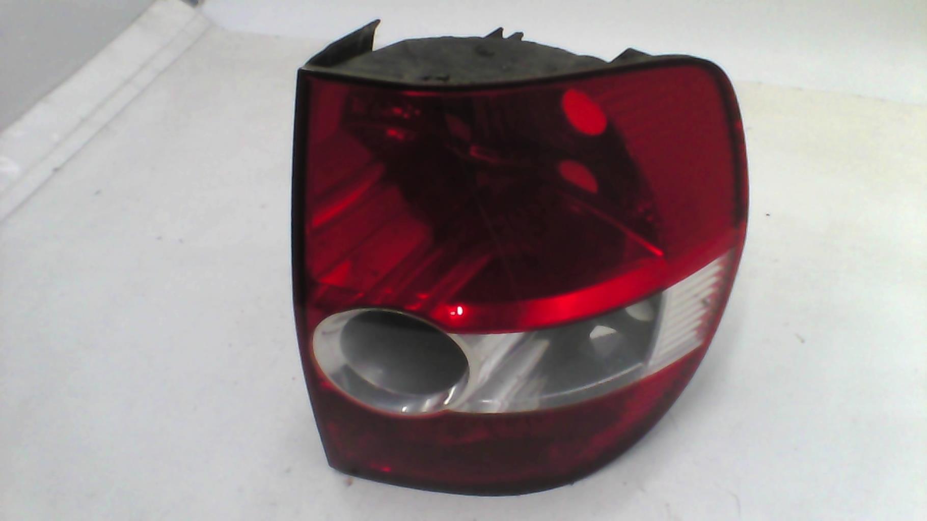 Fanale posteriore principale destro (luci) VOLKSWAGEN FOX Gasolina - 1