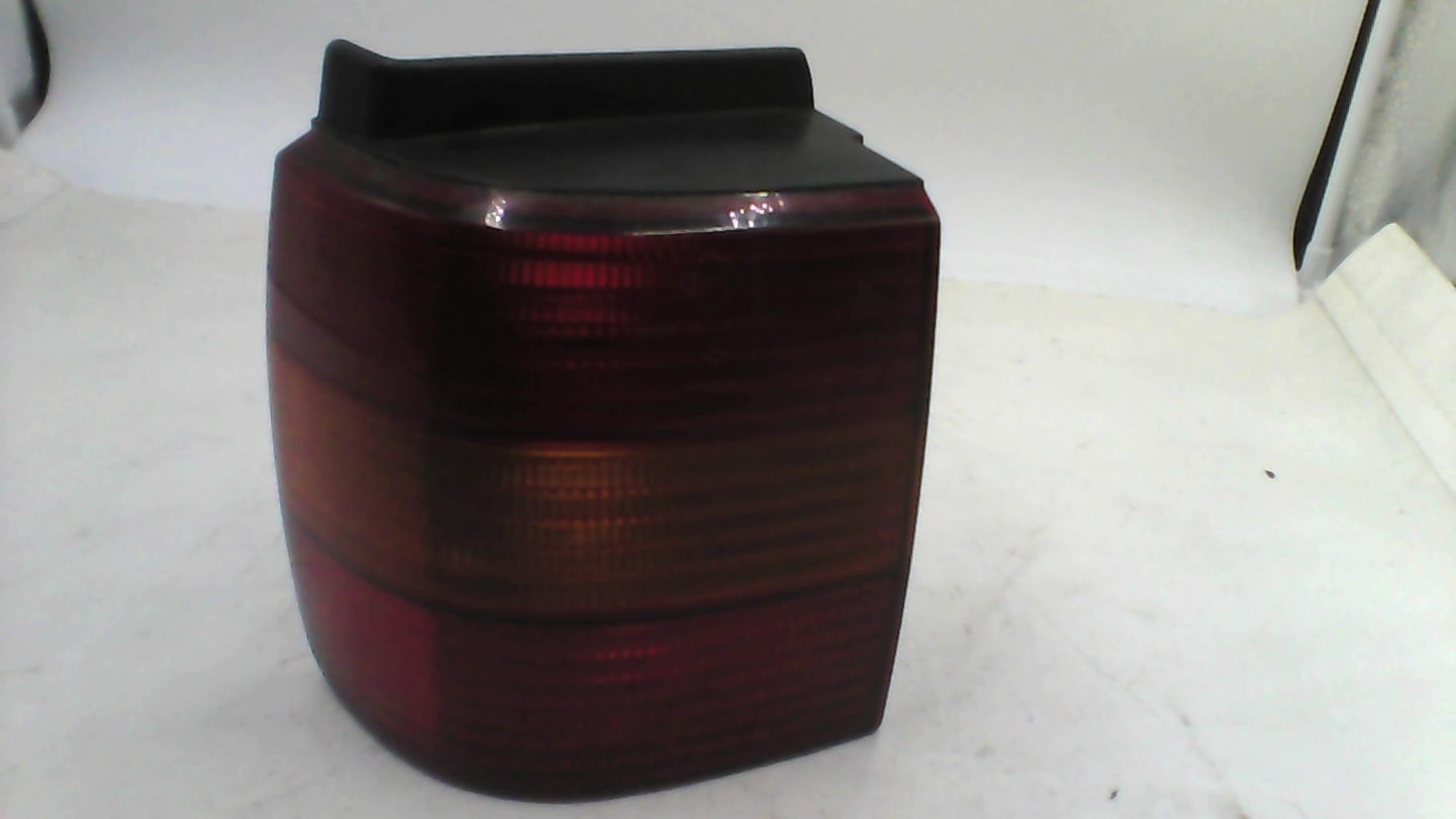 Fanale posteriore principale sinistro (luci) VOLKSWAGEN PASSAT 3 PHASE 2 BREAK Diésel - 1