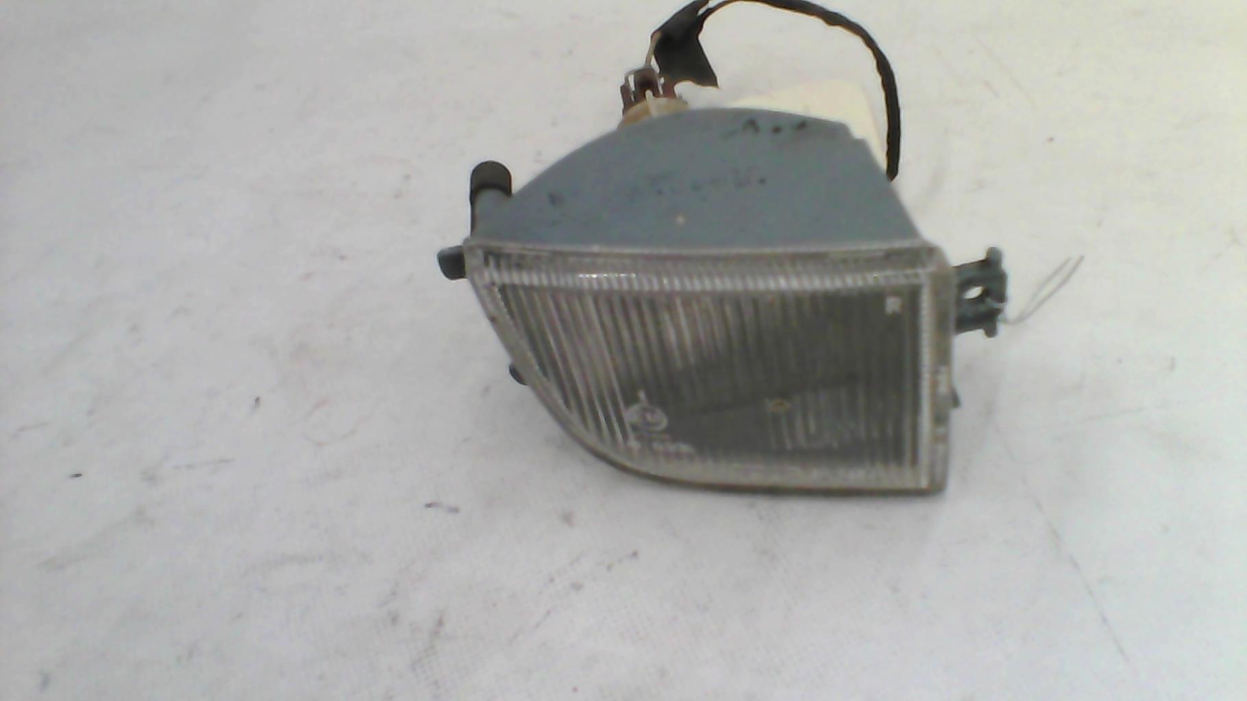 Gruppo ottico anteriore secondario sinistro (luci)(freccia) VOLKSWAGEN PASSAT 3 PHASE 2 BREAK Diésel - 1