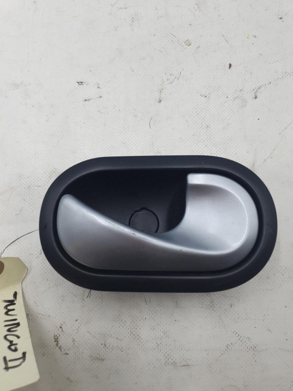Maniglia interna anteriore destra RENAULT TWINGO 2 PHASE 2 Diésel - 1