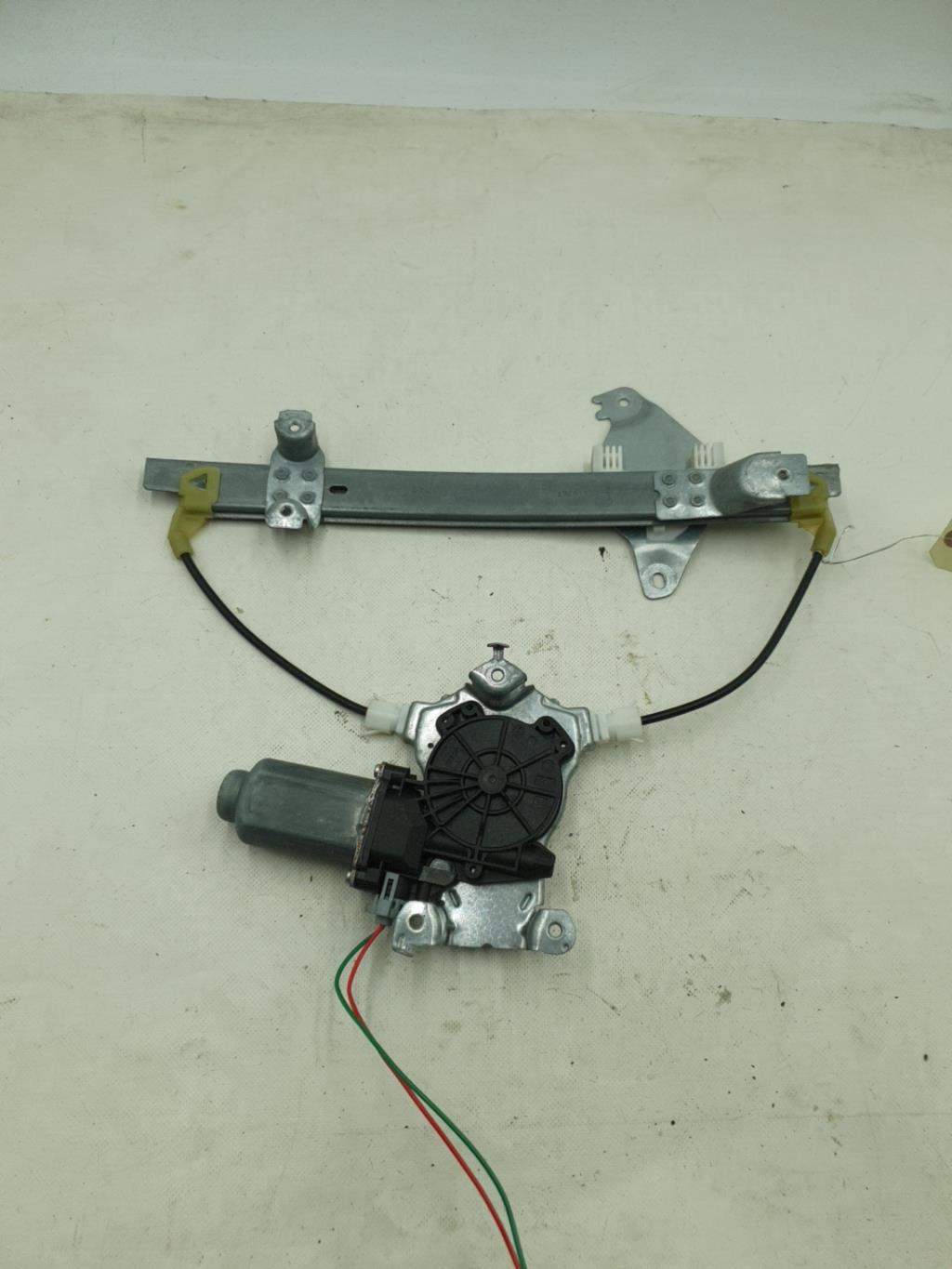 Alzacristalli elettrico posteriore destro NISSAN QASHQAI 1 PHASE 2 Diésel - 1