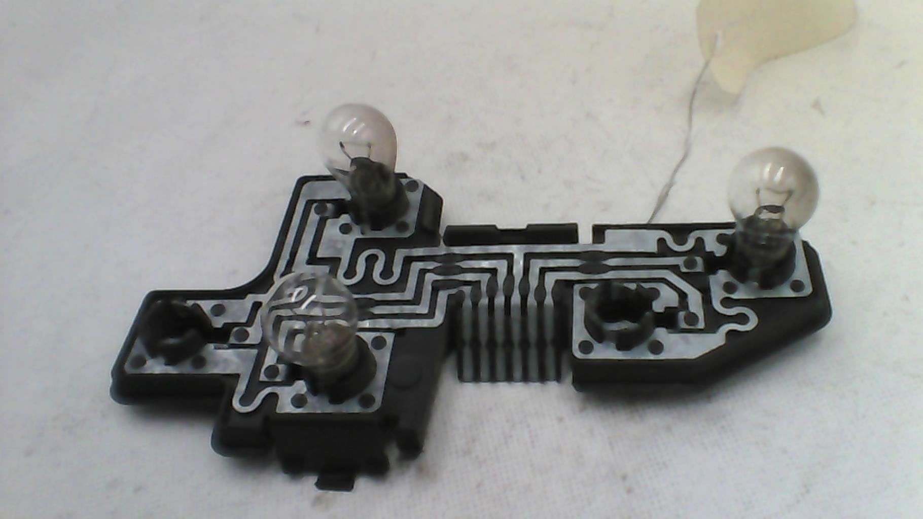 Base portalampade fanale posteriore destro OPEL CORSA B PHASE 2 Gasolina - 1
