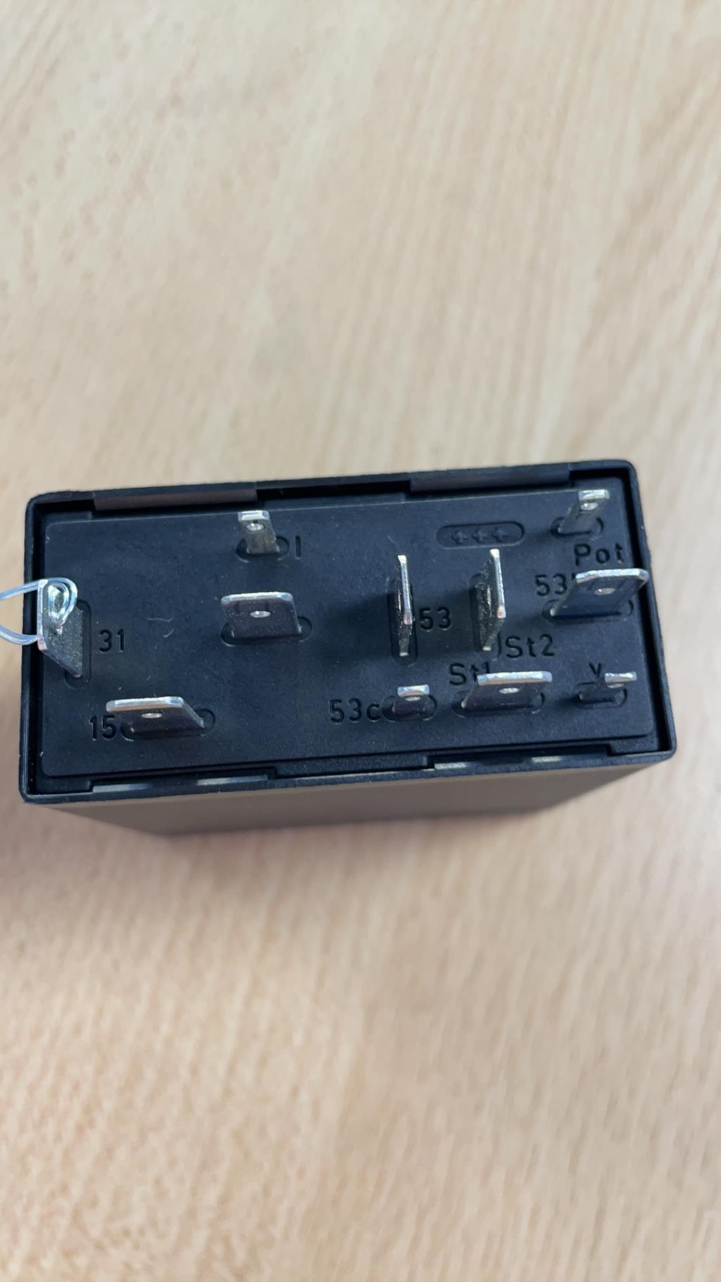 Relais electrique AUDI A6 2 PHASE 1 Diesel - 1