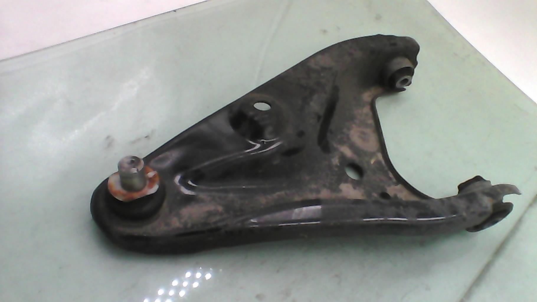 Triangolo inferiore anteriore destro DACIA SANDERO 2 PHASE 2 Gasolina - 1