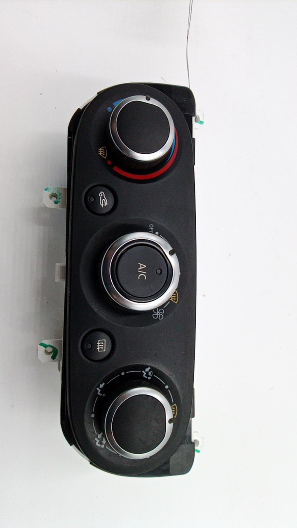 Commande chauffage RENAULT CLIO 4 PHASE 2 Diesel - 1