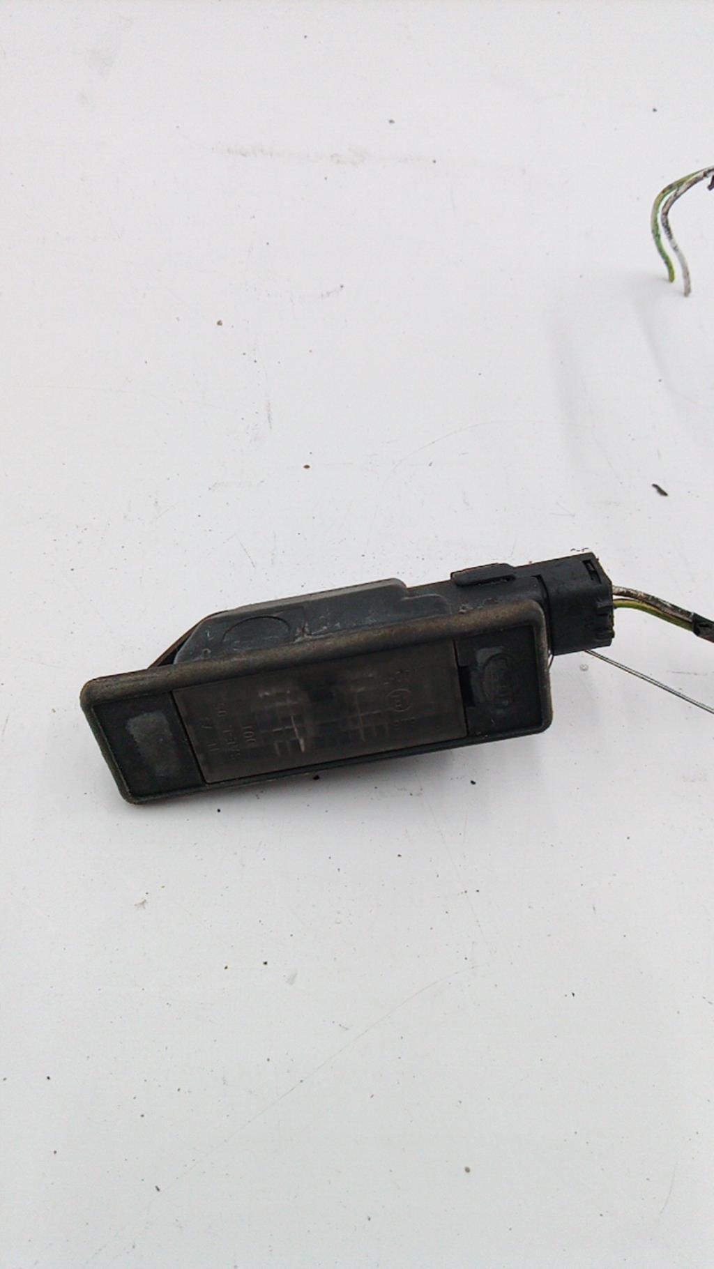 Eclairage de plaque CITROEN C5 1 PHASE 2 Diesel - 1