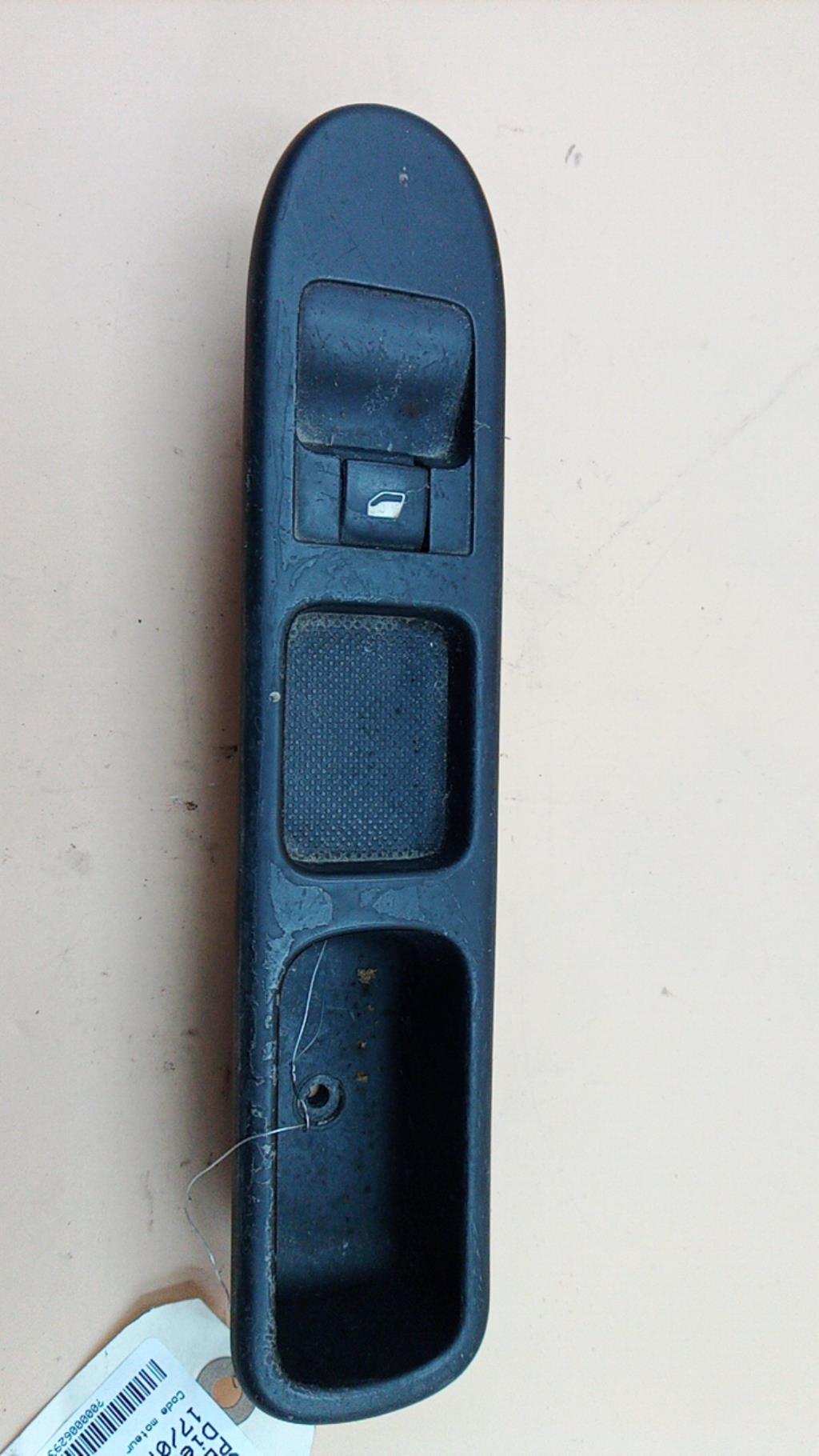 Interruttore lavacristalli anteriore destro PEUGEOT 307 PHASE 1 Diésel - 1