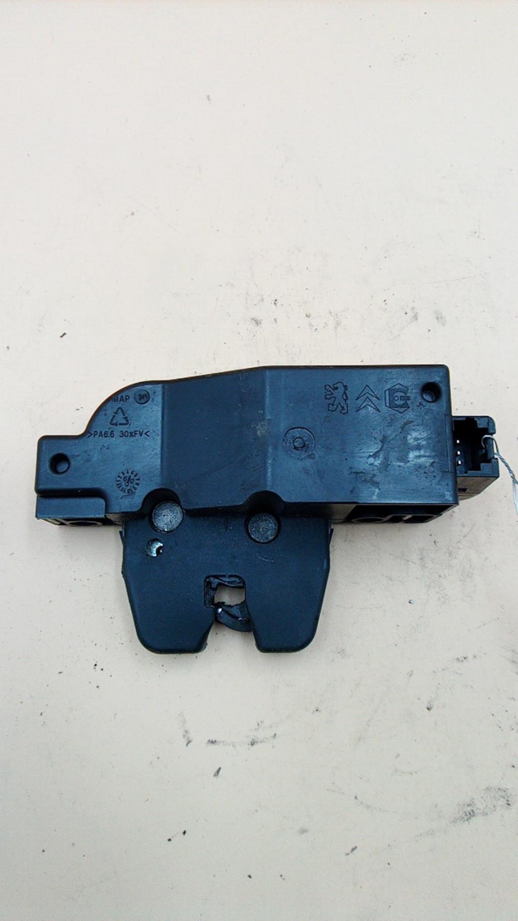 Serrure de hayon CITROEN C4 1 PHASE 2 Diesel - 1