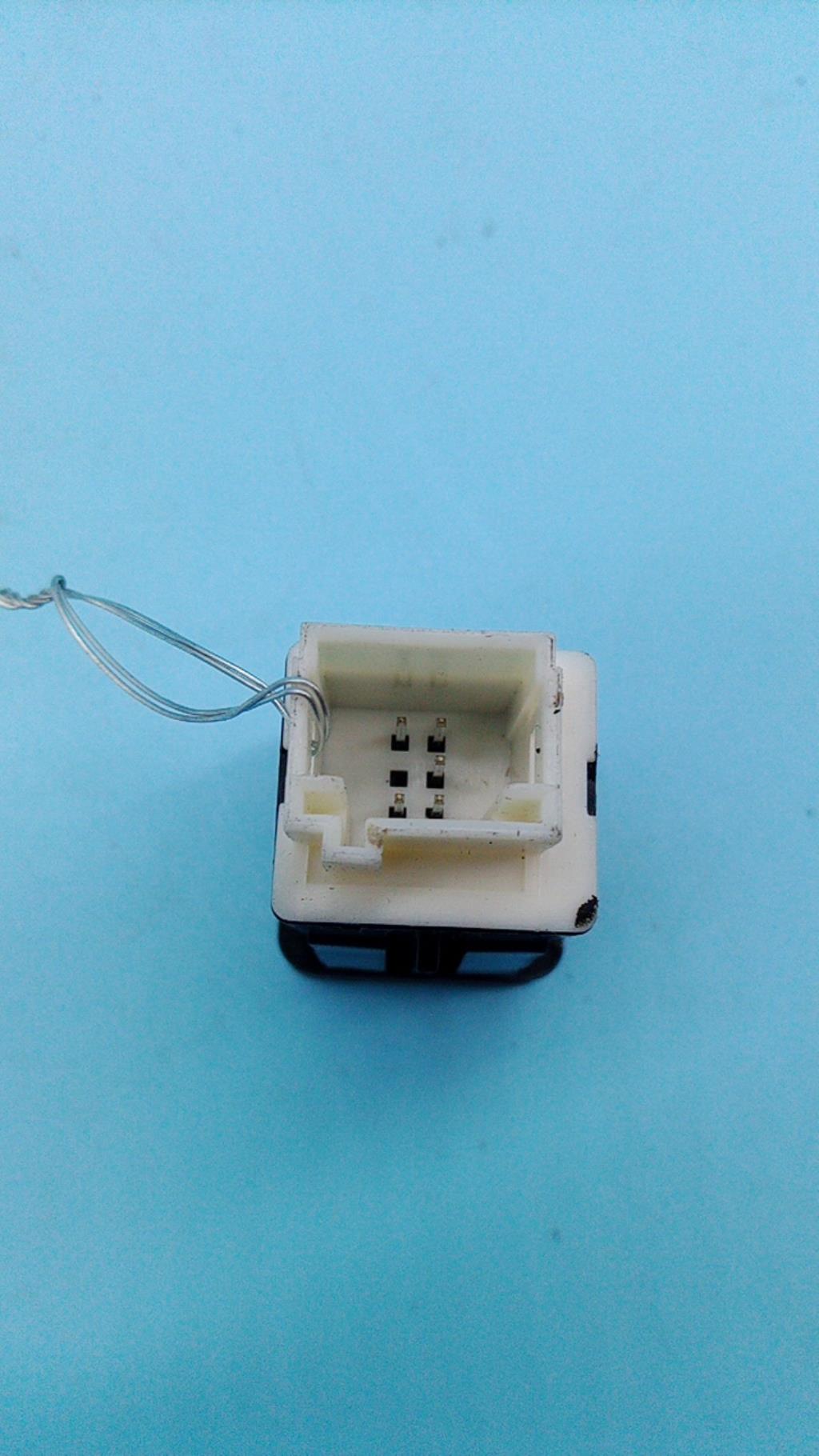 Bouton/Interrupteur CITROEN DS3 PHASE 1 Diesel - 1