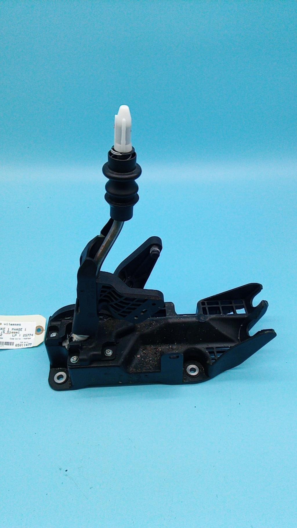 Levier de vitesses NISSAN JUKE 1 PHASE 1 Diesel - 1