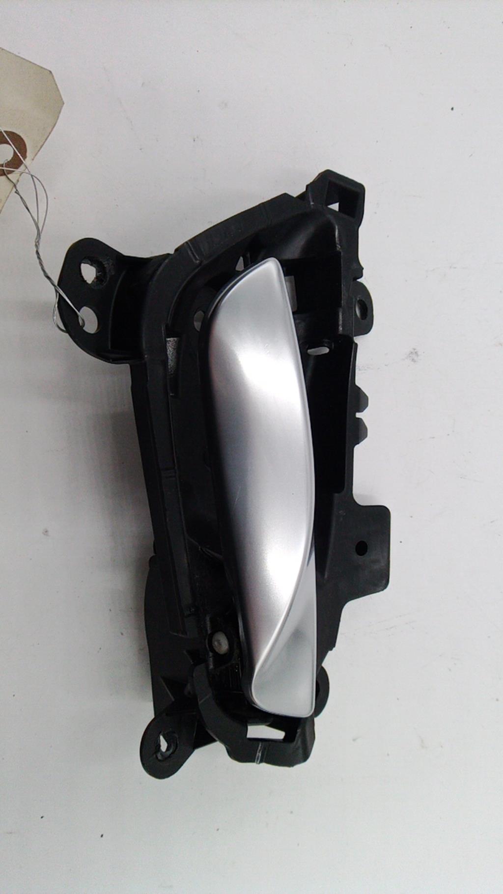 Maniglia interna anteriore destra BMW SERIE 1 F20 PHASE 1 Diésel - 1
