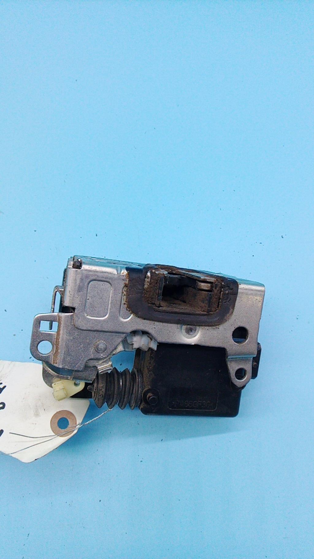 Serrure avant droit DACIA DUSTER 1 PHASE 2 Diesel - 1