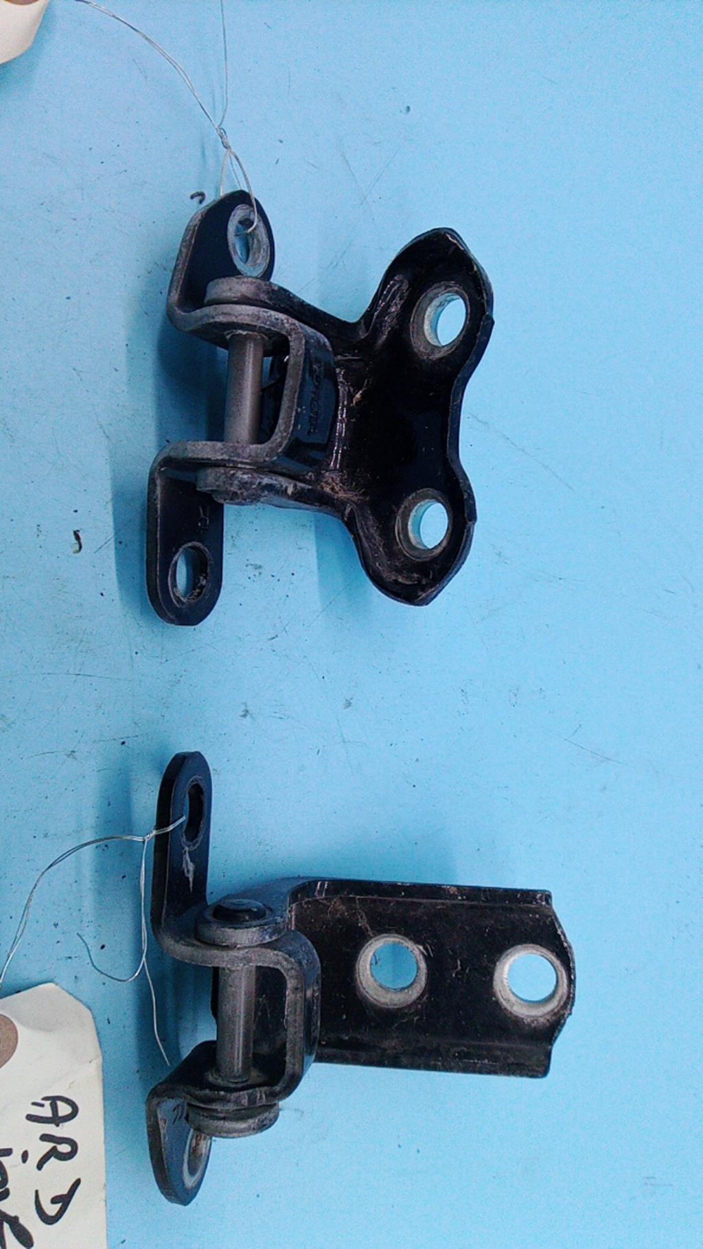 Cerniera portiera posteriore destra TOYOTA COROLLA VERSO 2 PHASE 1 Diésel - 1